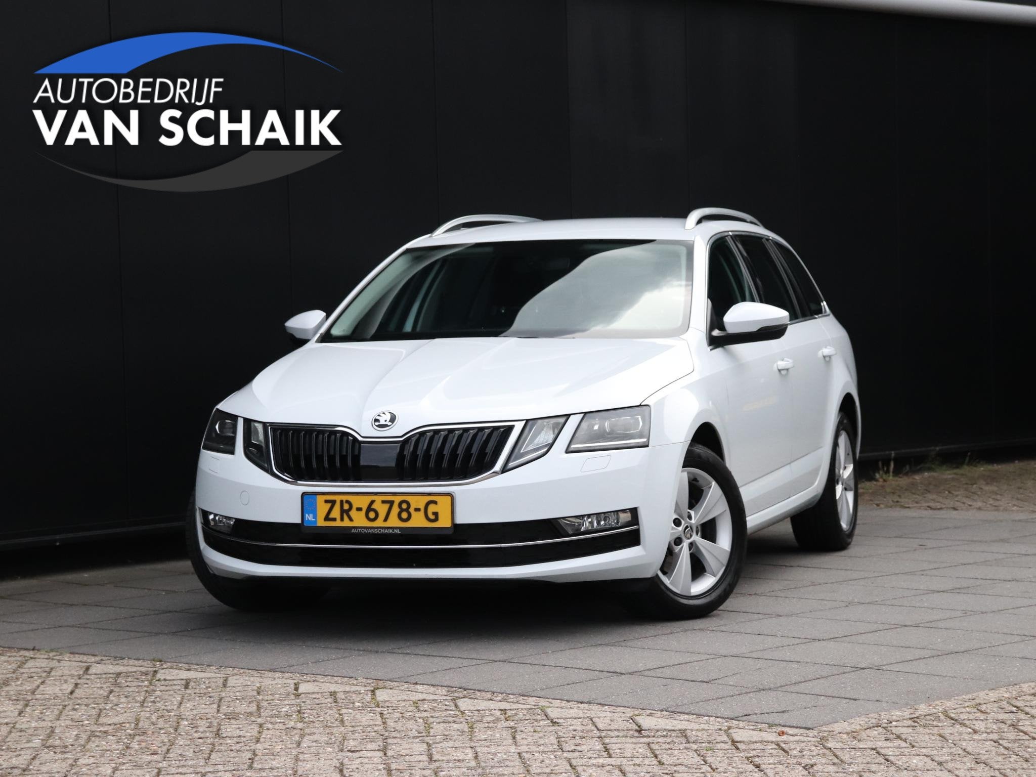 Skoda Octavia Combi 1.0 TSI Greentech Ambition Business | DS, Stof, Gebruikt, 116 pk, Wit
