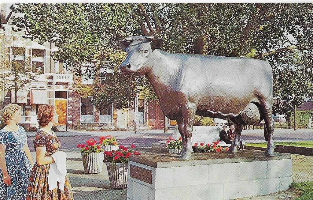 Sus651 Gelopen oude ansichtkaart leeuwarden us mem, Ophalen of Verzenden, 1960 tot 1980, Gelopen, Friesland