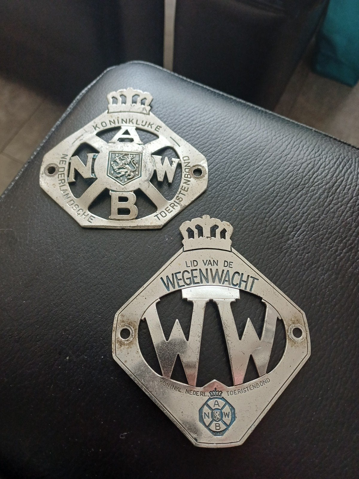 twee oude anwb plaquette zie foto's, Ophalen of Verzenden