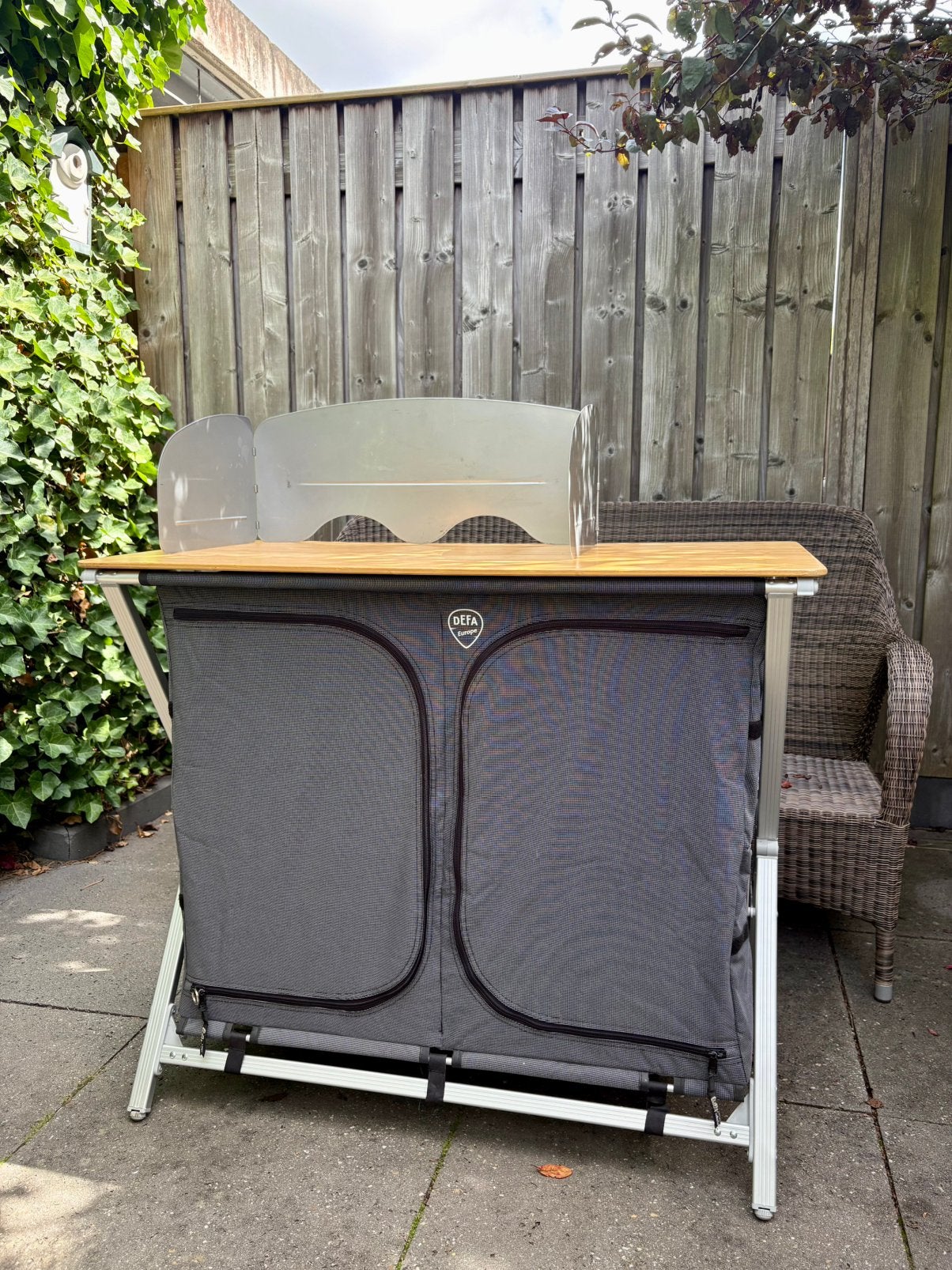 Defa Bamboe Easy Folding XL Kooktafel Opbergkast, Caravans en Kamperen, Kampeermeubelen, Ophalen, Gebruikt, Campingkast