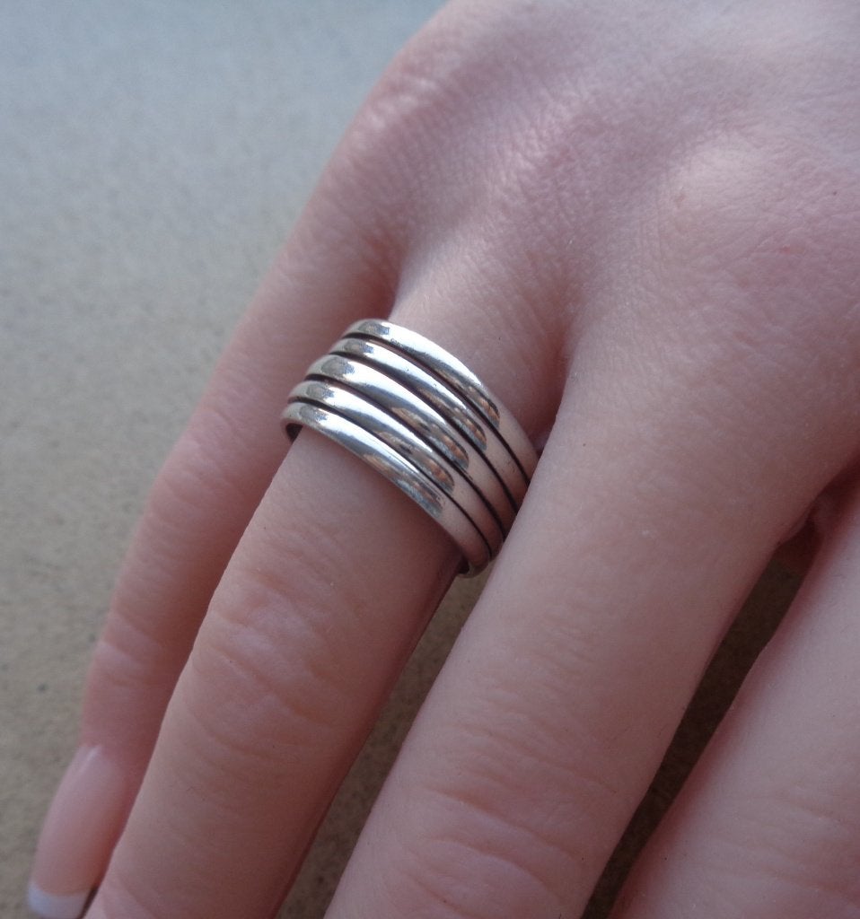 zilveren brede ring [894], Sieraden, Tassen en Uiterlijk, Ringen, Verzenden, Zo goed als nieuw, 17 tot 18, Dame