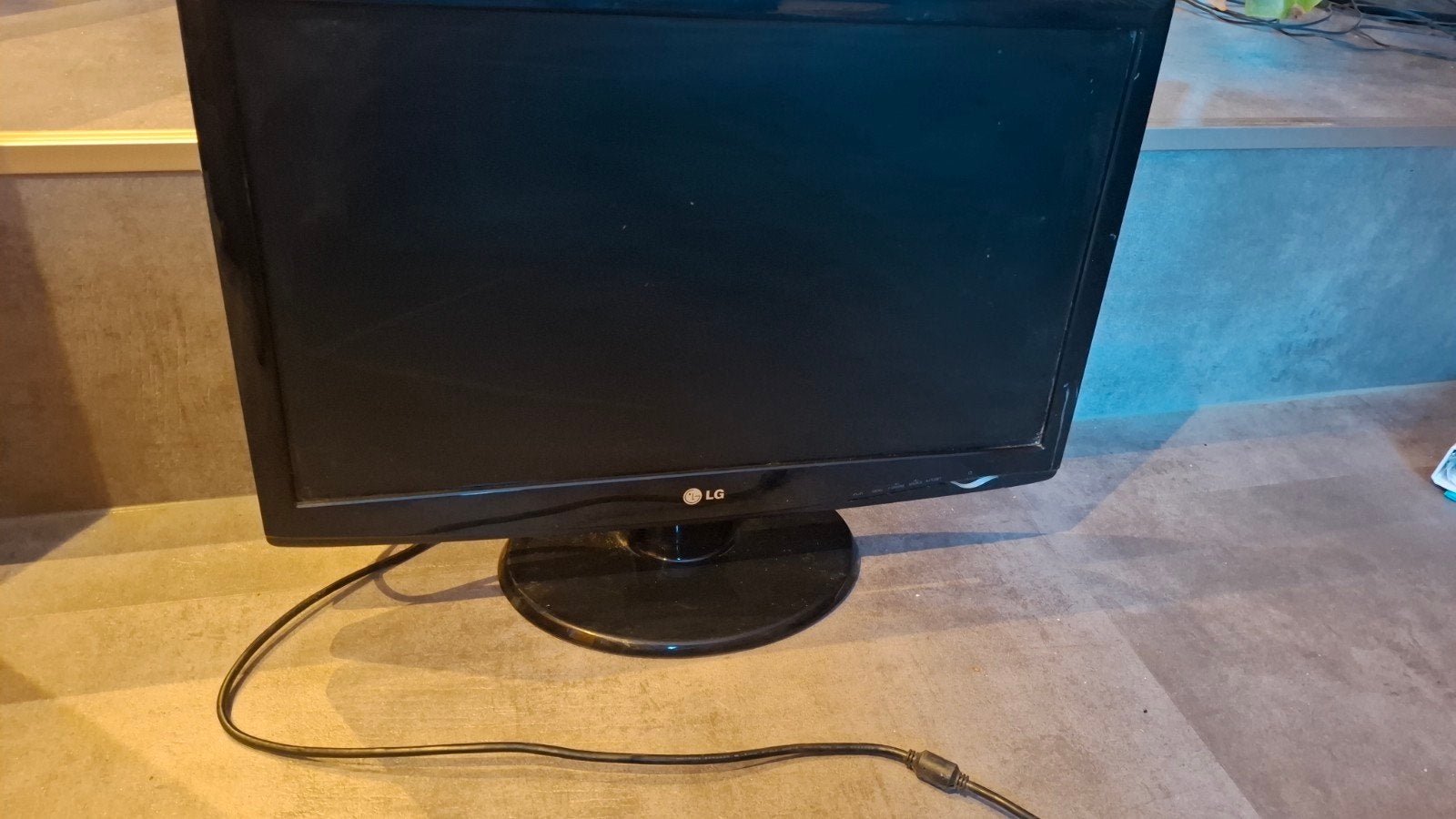 LG Flatron W2343T-PF Monitor - Zwart, Gebruikt, Full HD, Ophalen of Verzenden, LG