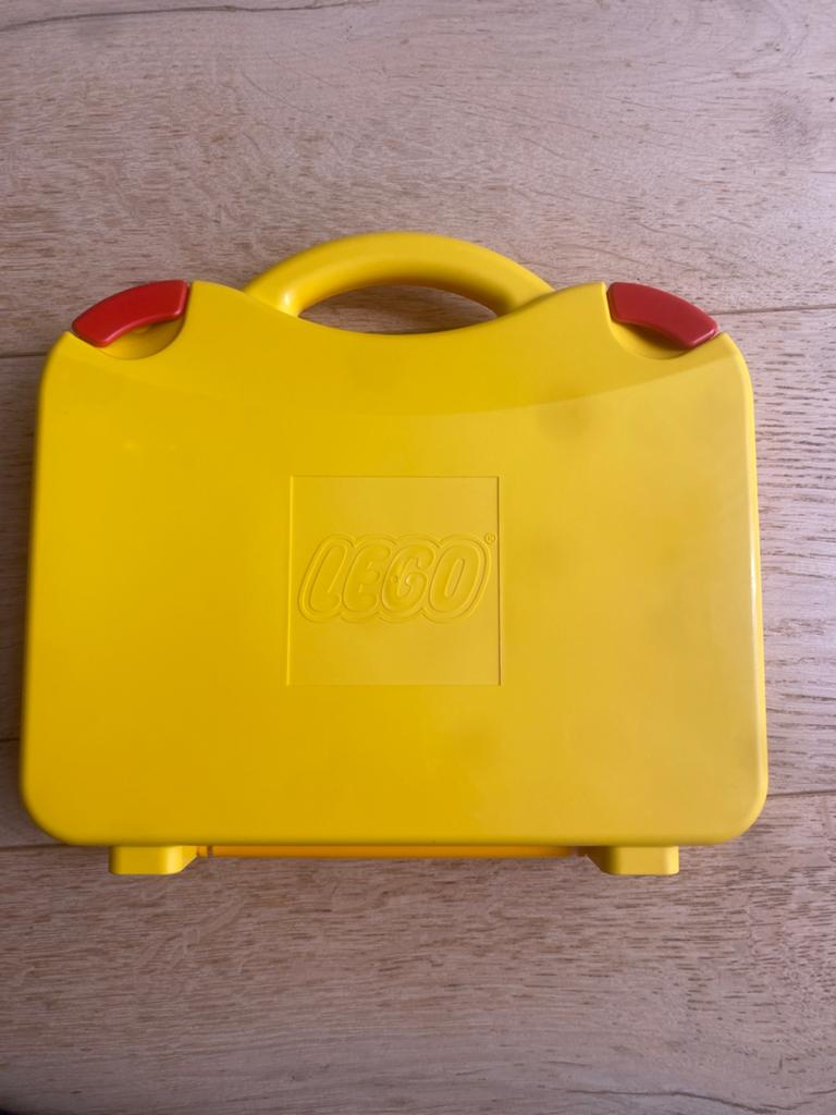 Lego opbergkoffer geel met rood handvat, Ophalen of Verzenden, Gebruikt, Overige typen, Lego