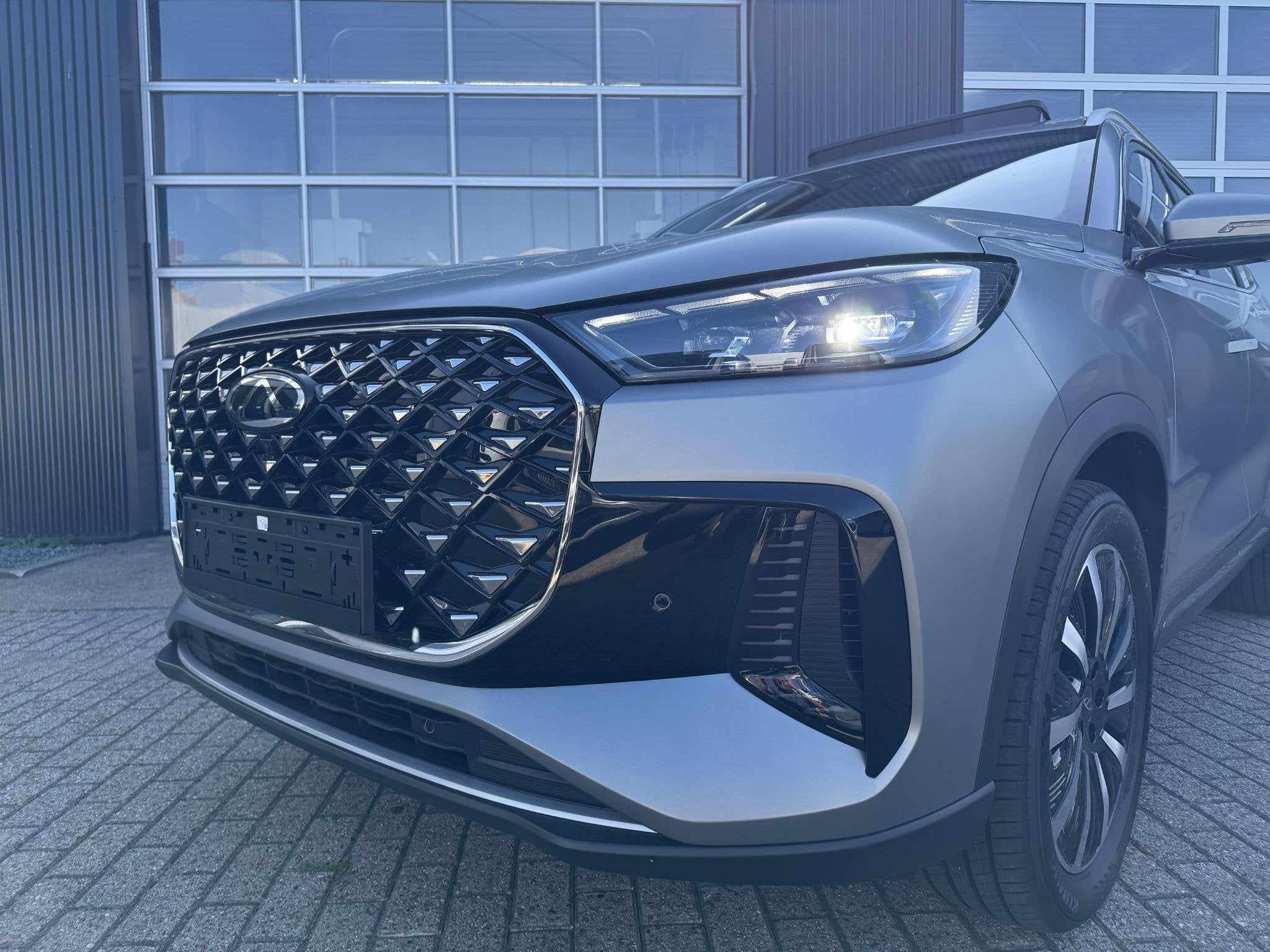 Chery Tiggo 8 Unique PHEV 7 persoons | Panoramadak | Stoelve, Auto's, Automaat, Stof, 7 stoelen, Bedrijf