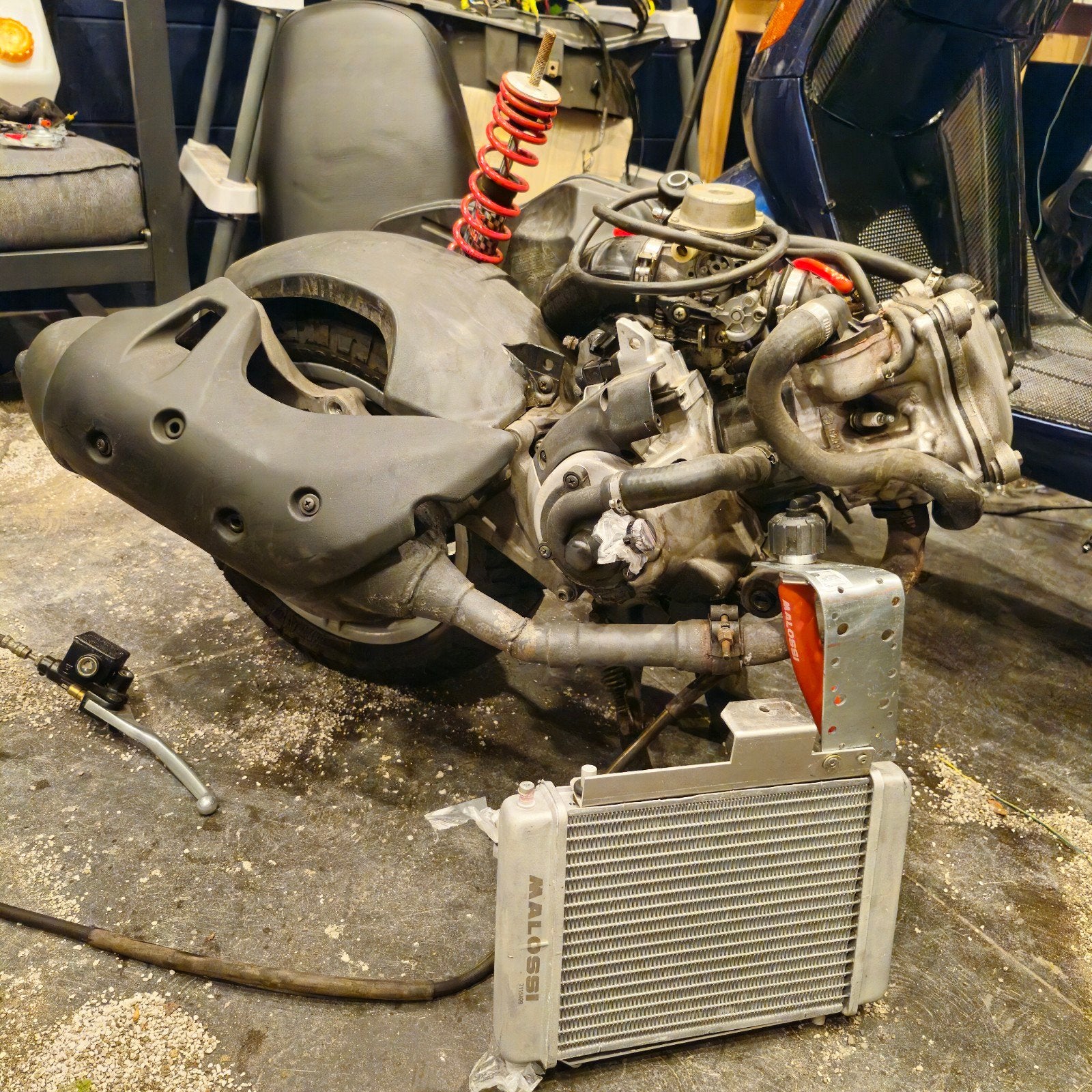 Piaggio leader 180cc DD compleet met radiateur en kabelboom, Fietsen en Brommers, Brommeronderdelen | Scooters, Zo goed als nieuw