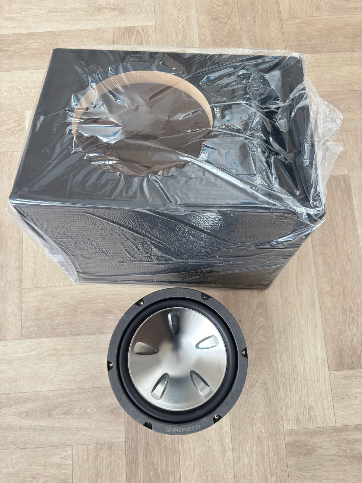 Pioneer TS-W1000DVC Subwoofer met behuizing, Ophalen of Verzenden, Zo goed als nieuw