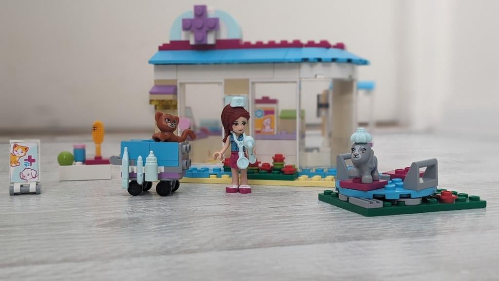 LEGO Friends Dierenkliniek van Mia (41085), Ophalen, Zo goed als nieuw, Overige merken