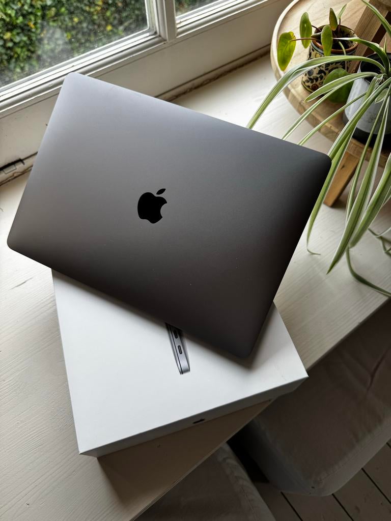 MacBook Air M1 2020 - Batterijconditie 98%, Ophalen, Qwerty, 13 inch, Zo goed als nieuw