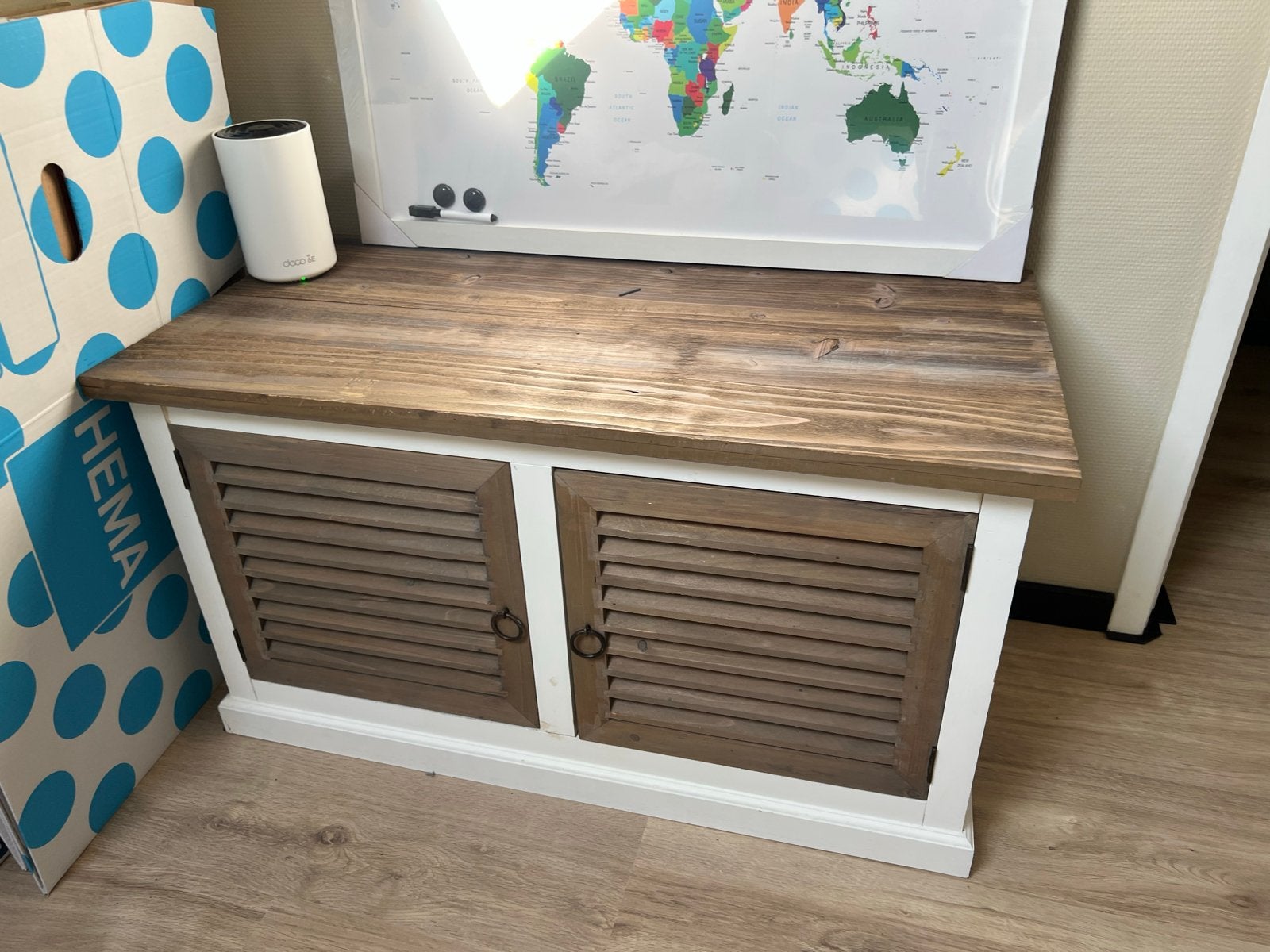 Houten kastje met louvredeurtjes - 100x50x50 cm, Ophalen, Gebruikt