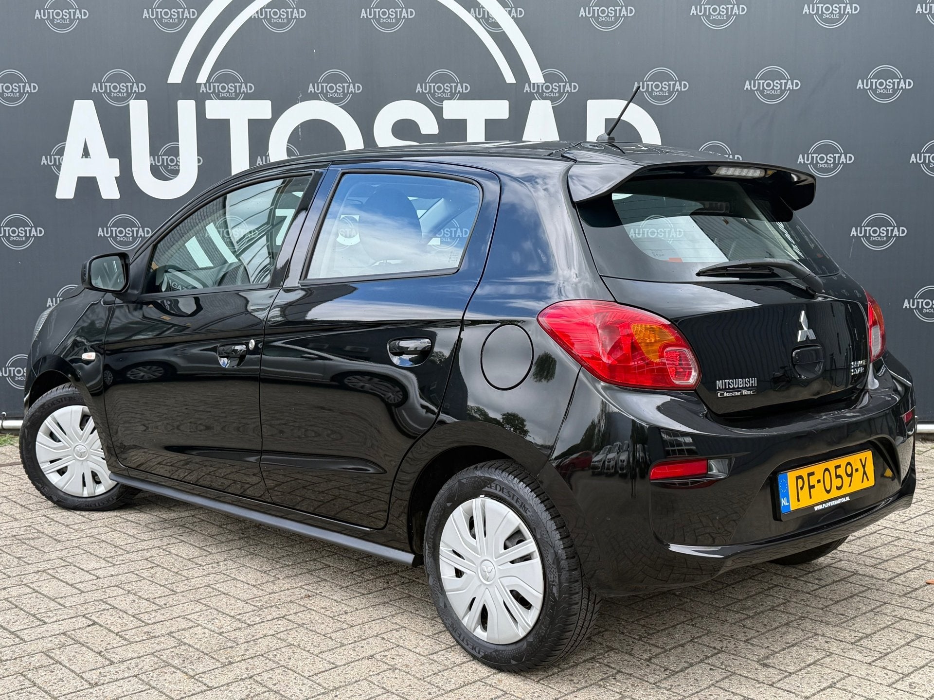 Mitsubishi Space Star 1.0 Cool+ NL-Auto / 2e Eigenaar / NAP, Auto's, Voorwielaandrijving, Stof, Zwart, Origineel Nederlands