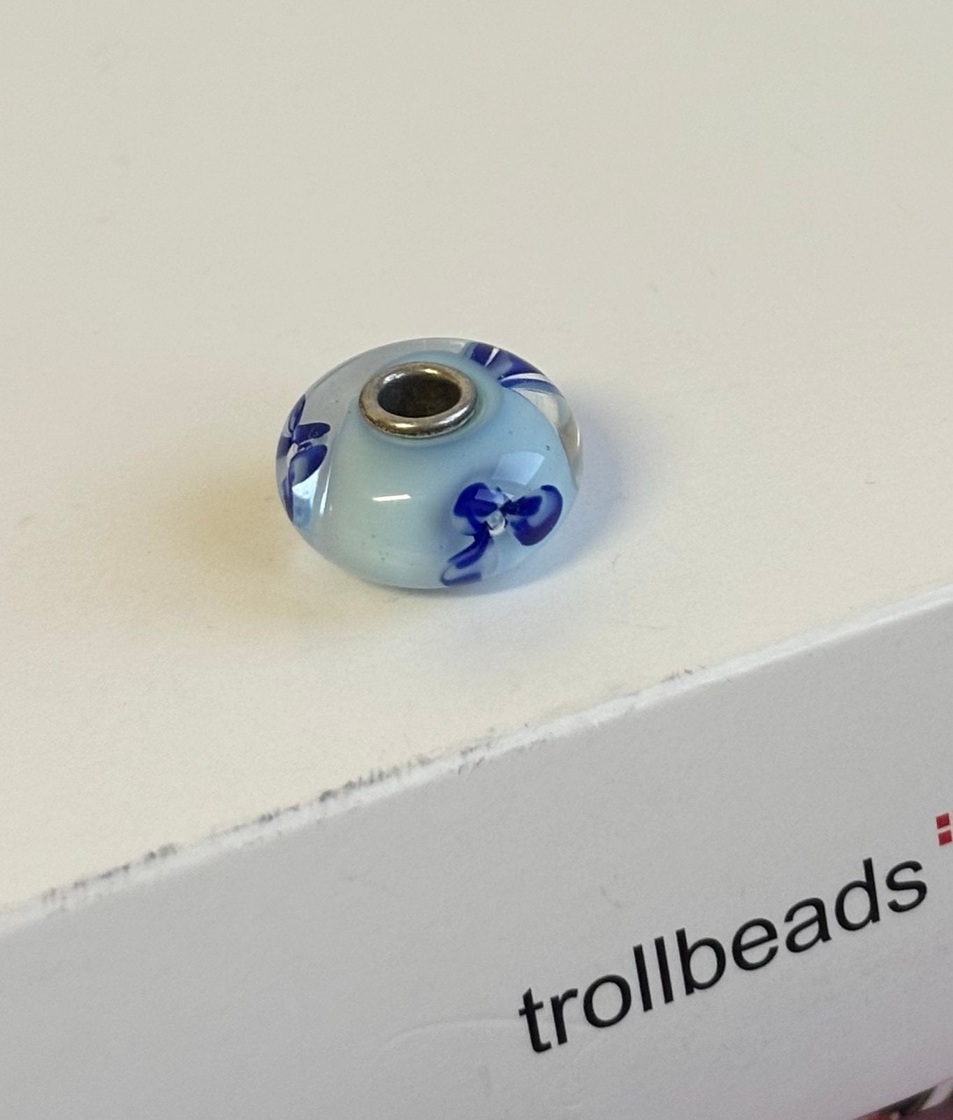 Trollbeads light Blue Flower bead, Ophalen, Zo goed als nieuw, Trollbeads