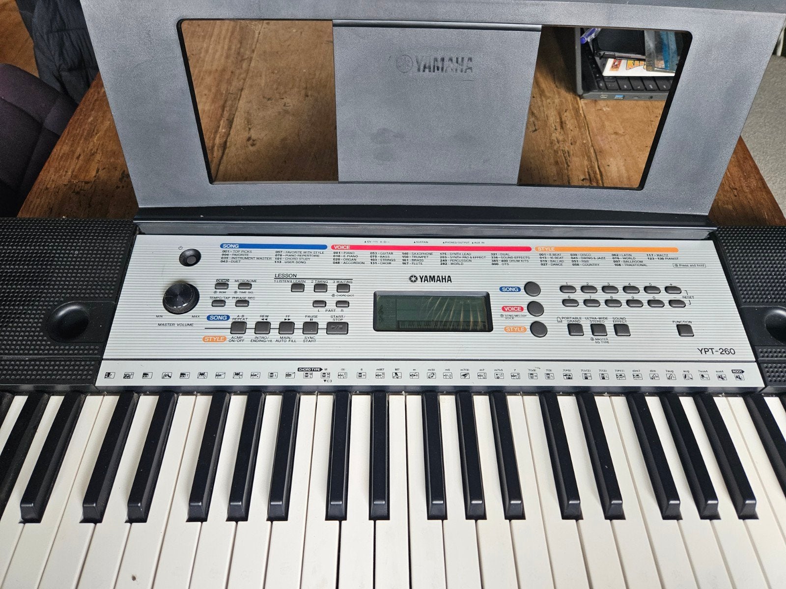 Yamaha YPT-260 Keyboard met adapter en bladmuziekstandaard, Ophalen, Yamaha, Met standaard, 61 toetsen