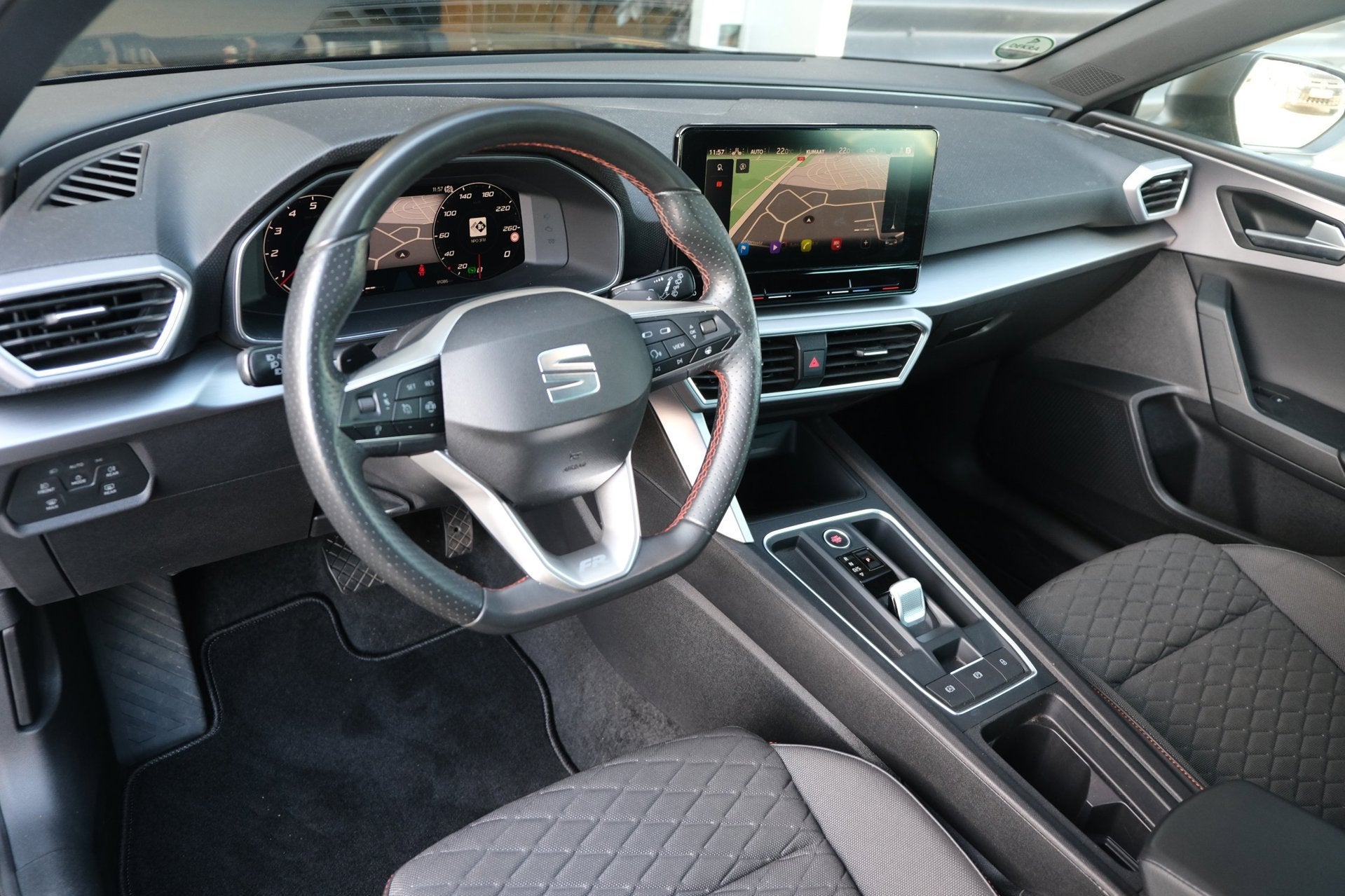 SEAT León