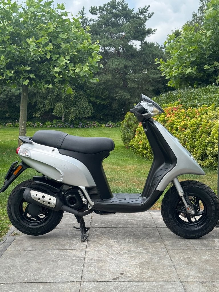 ⭐️Piaggio Typhoon 50cc 2 takt brom zilver nette staat⭐️, Niet ingevuld, Niet ingevuld, Niet ingevuld