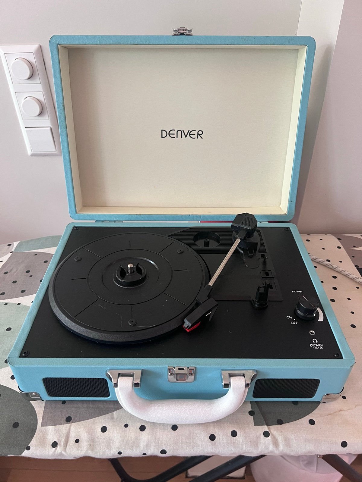 Denver VPL-118 Platenspeler - Zo goed als nieuw, Ophalen, Zo goed als nieuw, Platenspeler, Overige merken