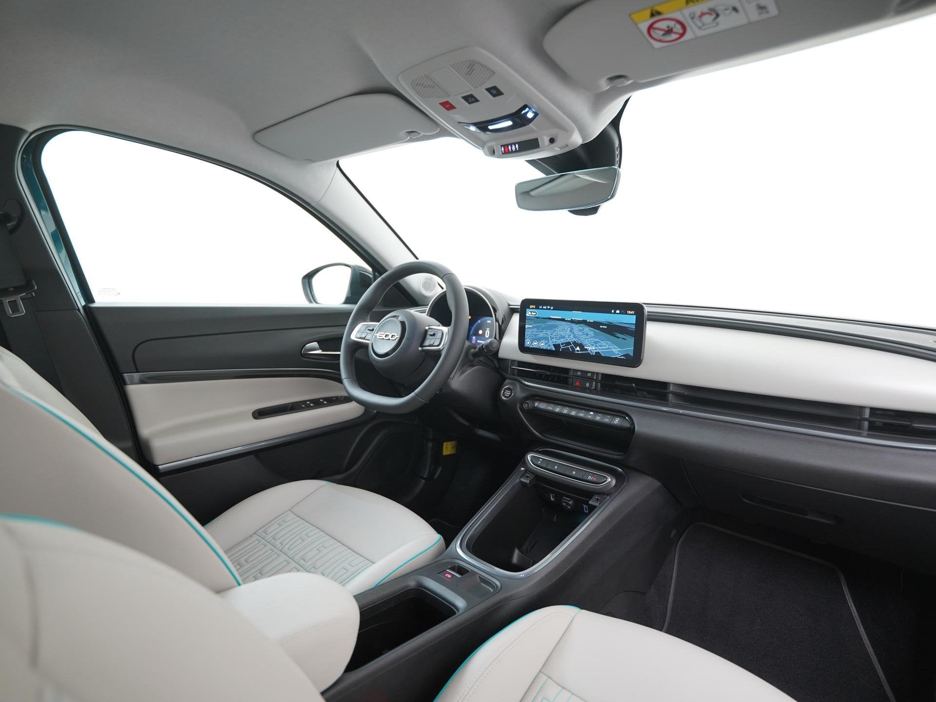 Fiat 600 1.2 Hybrid La Prima | Leder | Camera | Adaptive cru, Auto's, 12 maanden, 101 pk, Gebruikt, Euro 6