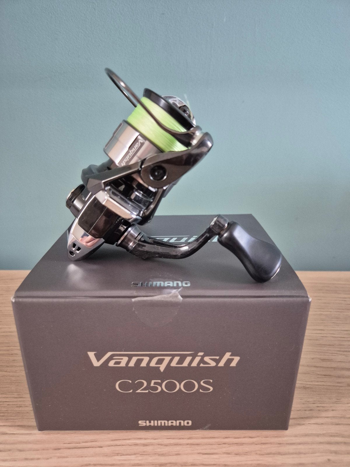 Shimano Vanquish C2500S - Topklasse Molen, Watersport en Boten, Ophalen of Verzenden, Zo goed als nieuw, Molen