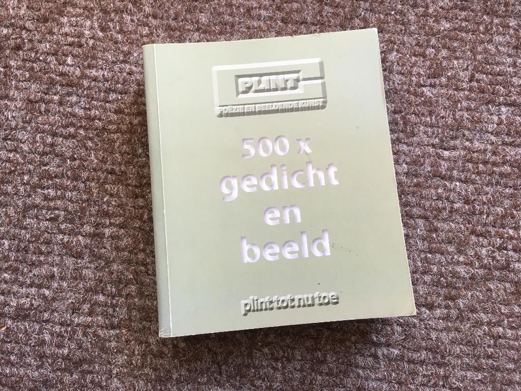 500x gedichten olijfgroen kaft 2011, Boeken, Ophalen of Verzenden, Zo goed als nieuw