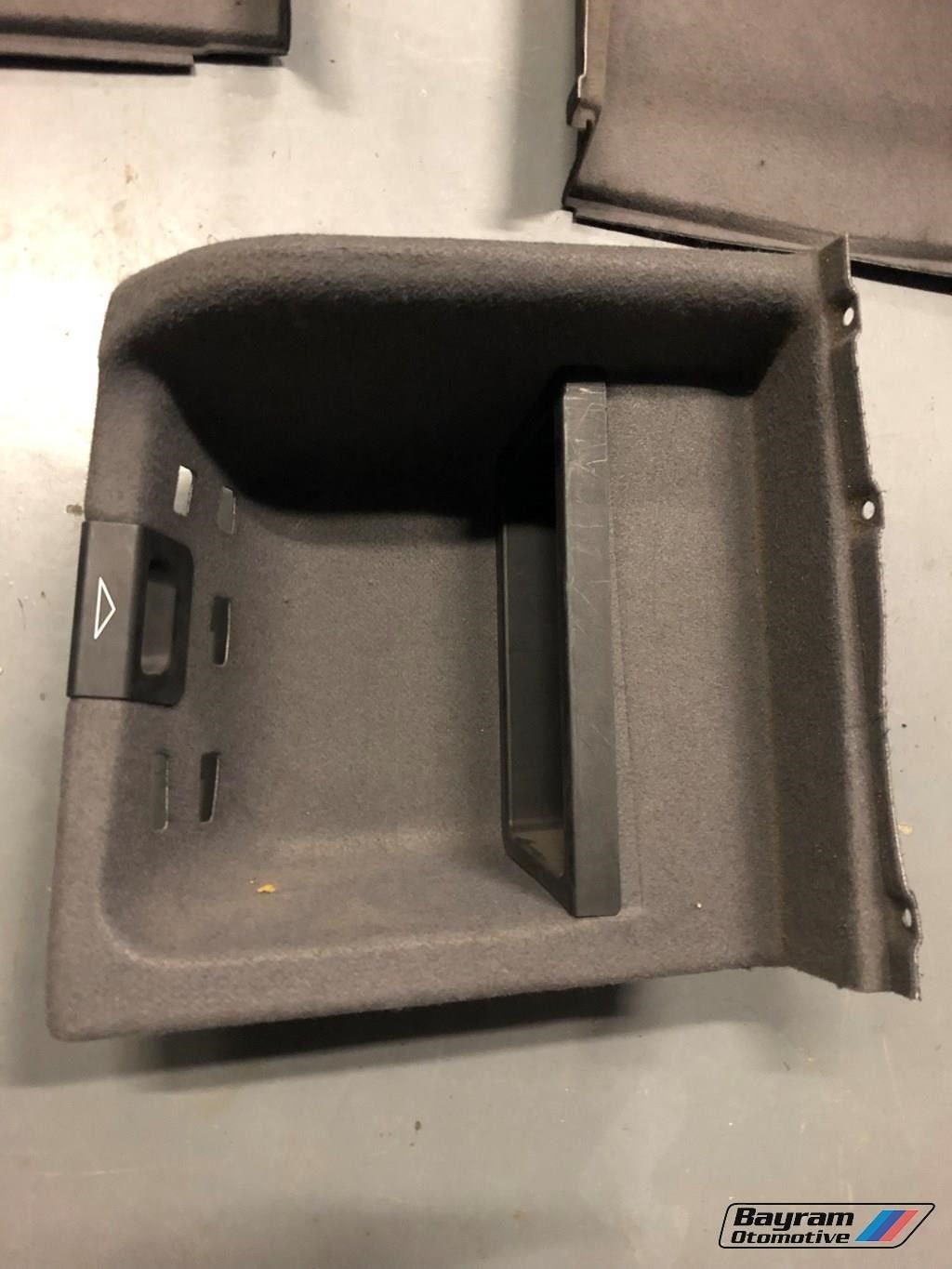 Foto 3 van Bmw E39 sedan kofferbakbekleding delen links rechts 5-serie