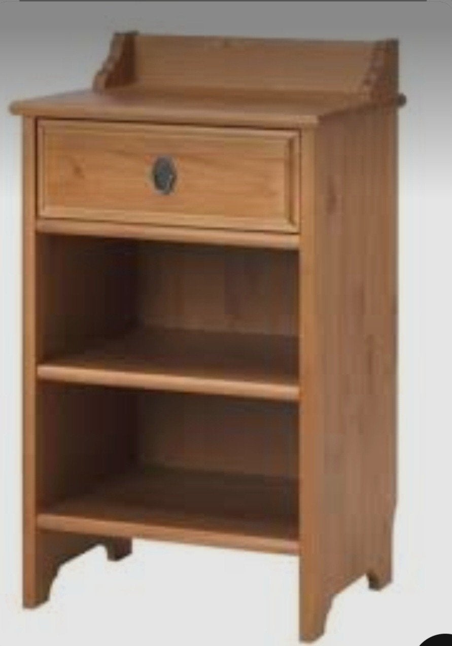 Gezocht, Leksvik Nachtkastje Ikea, Ophalen