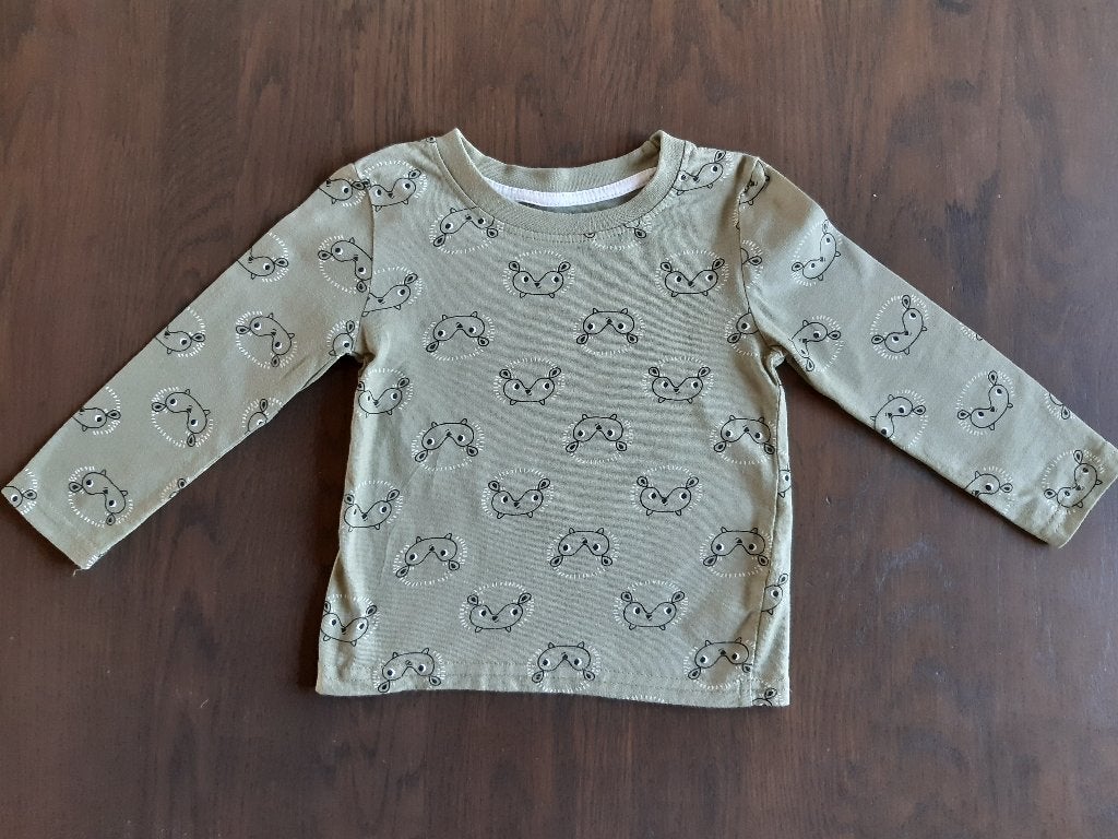 K128 Groen shirt egeltjes maat 86, Ophalen of Verzenden, Zo goed als nieuw, Primark, Jongetje