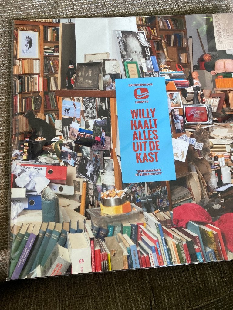 Willy haalt alles uit de kast - Luisterboek LuckyTV, Extra's, Overige typen, Ophalen of Verzenden, Zo goed als nieuw