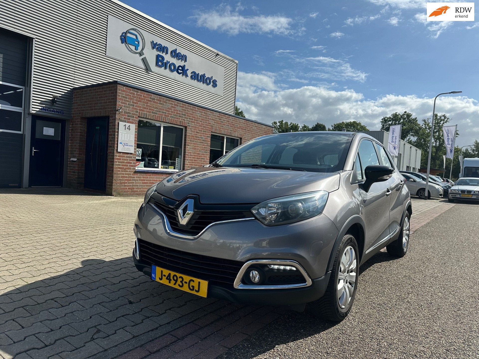 Renault Captur 0.9 TCe Expression Clima/Cruise/LM velgen/Key, Voorwielaandrijving, Stof, Gebruikt, Zwart