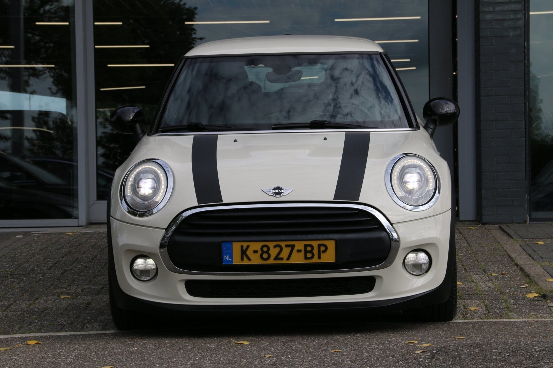 Mini 3-Deurs 1.2 COOPER NIEUW MODEL LED XENON, Voorwielaandrijving, Gebruikt, Euro 6, 4 stoelen