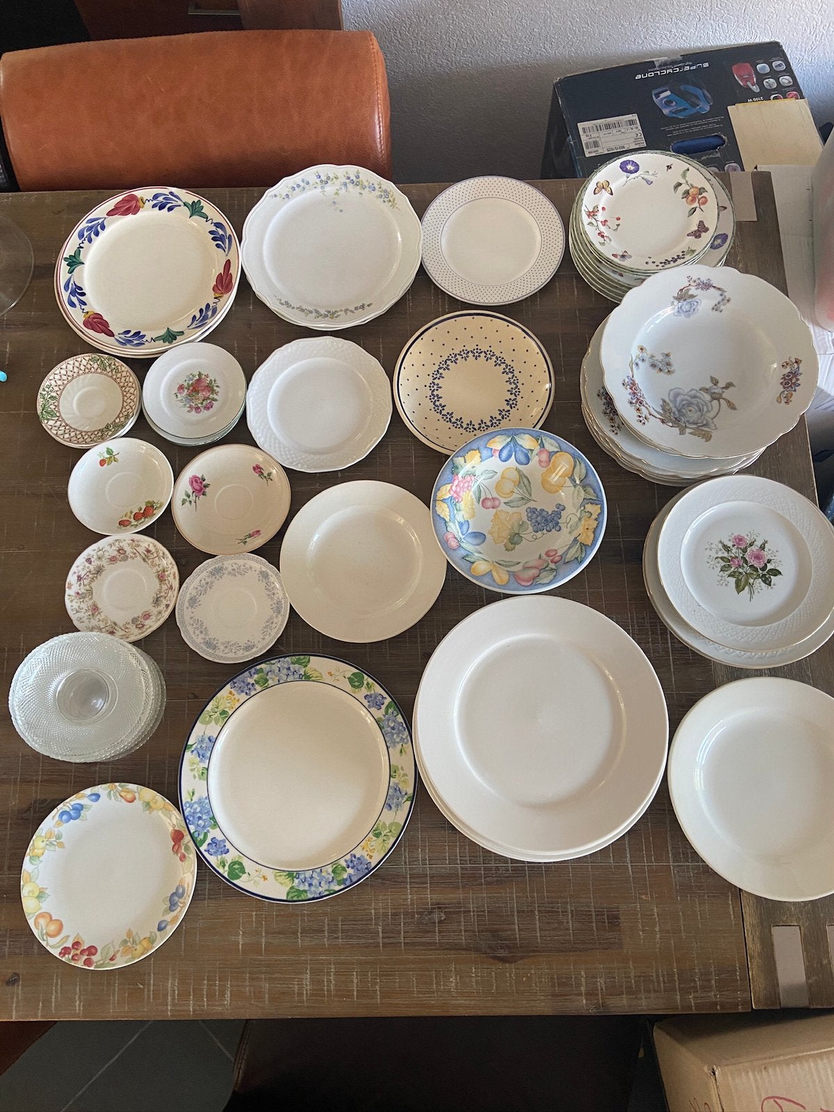 73 diner borden soep borden gebaksborden ontbijt borden, Ophalen of Verzenden, Porselein, Overige stijlen, Bord(en)