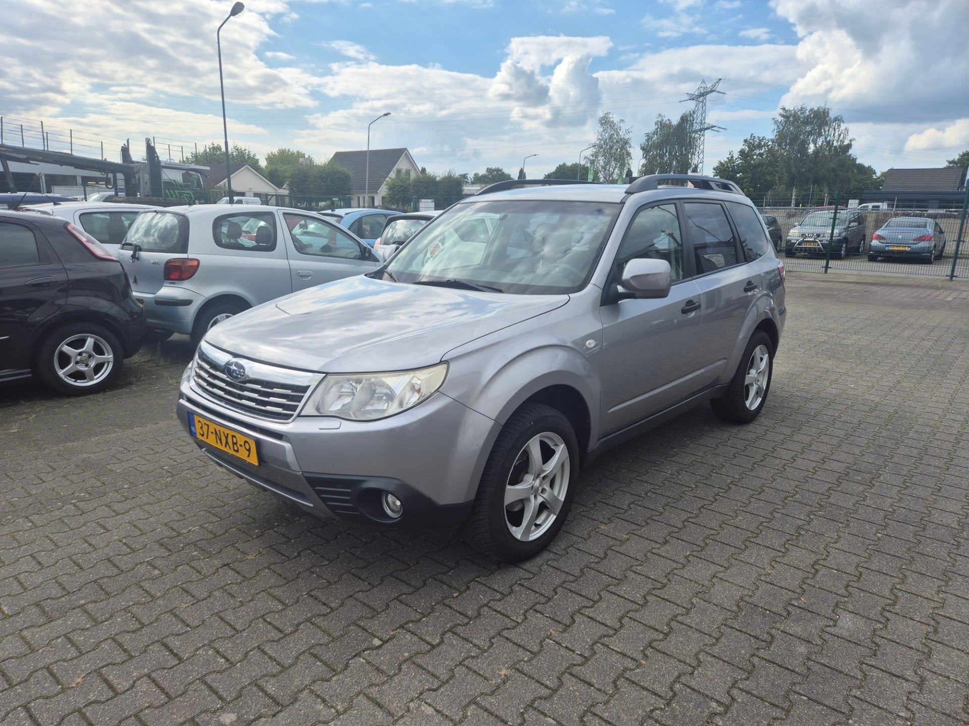 Subaru Forester Subaru Forester 2.0 X Comfort-4x4, Auto's, 1994 cc, Stof, Zwart, 4 cilinders