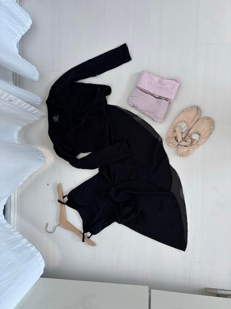 Balletkleding set: Leotard, rokje, vestje & balletschoenen, Sport en Fitness, Ballet, Gebruikt, Kleding, Ophalen of Verzenden