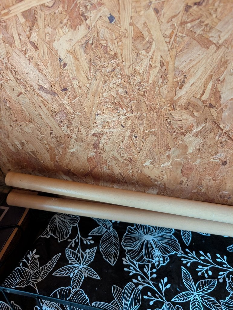 Free Curtain rods, Ophalen, Zo goed als nieuw, Hout