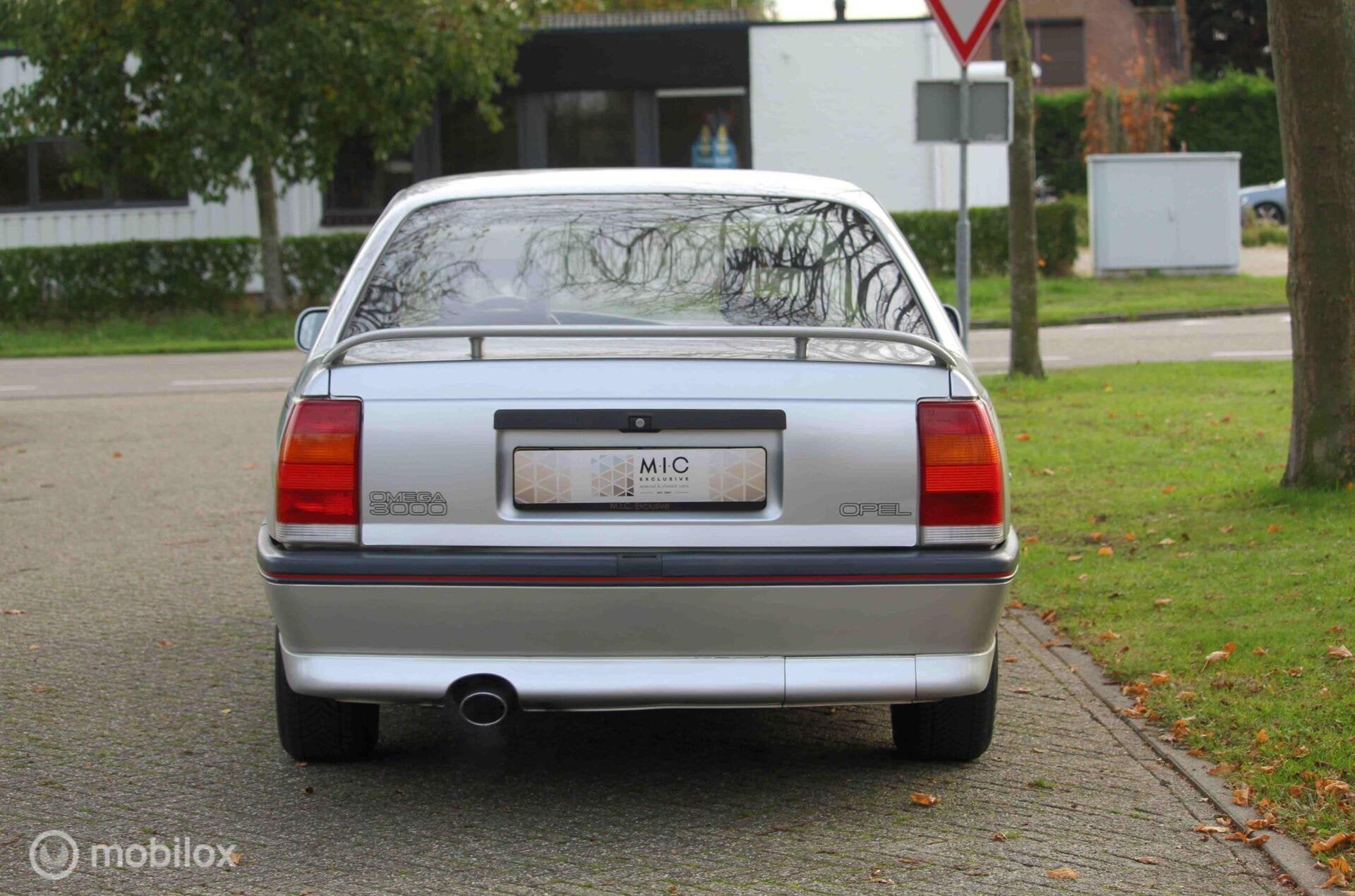 Zeldzaam icoon! |Opel Omega 3.0i 3000 | 1987 | MRB vrij!, foto 6