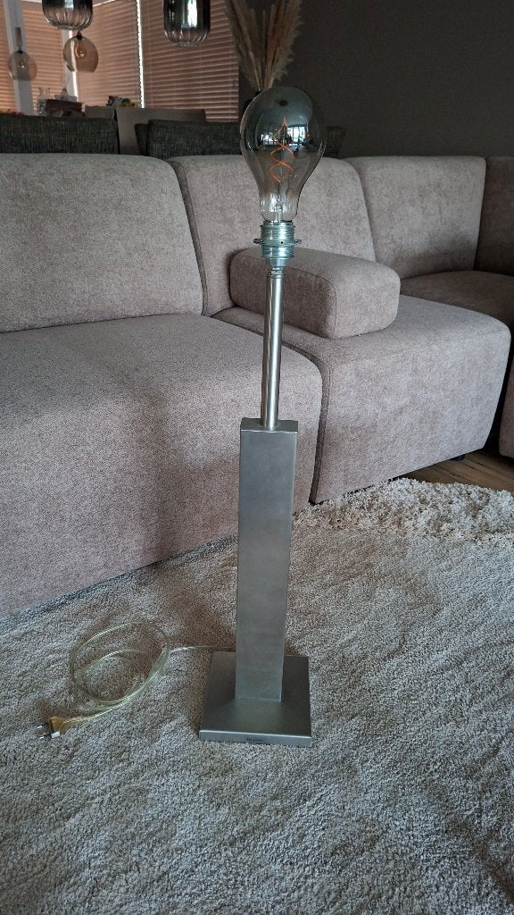 Bony Design vloerlamp van RVS., Huis en Inrichting, Lampen | Vloerlampen, Ophalen, Zo goed als nieuw, Minder dan 100 cm, Metaal
