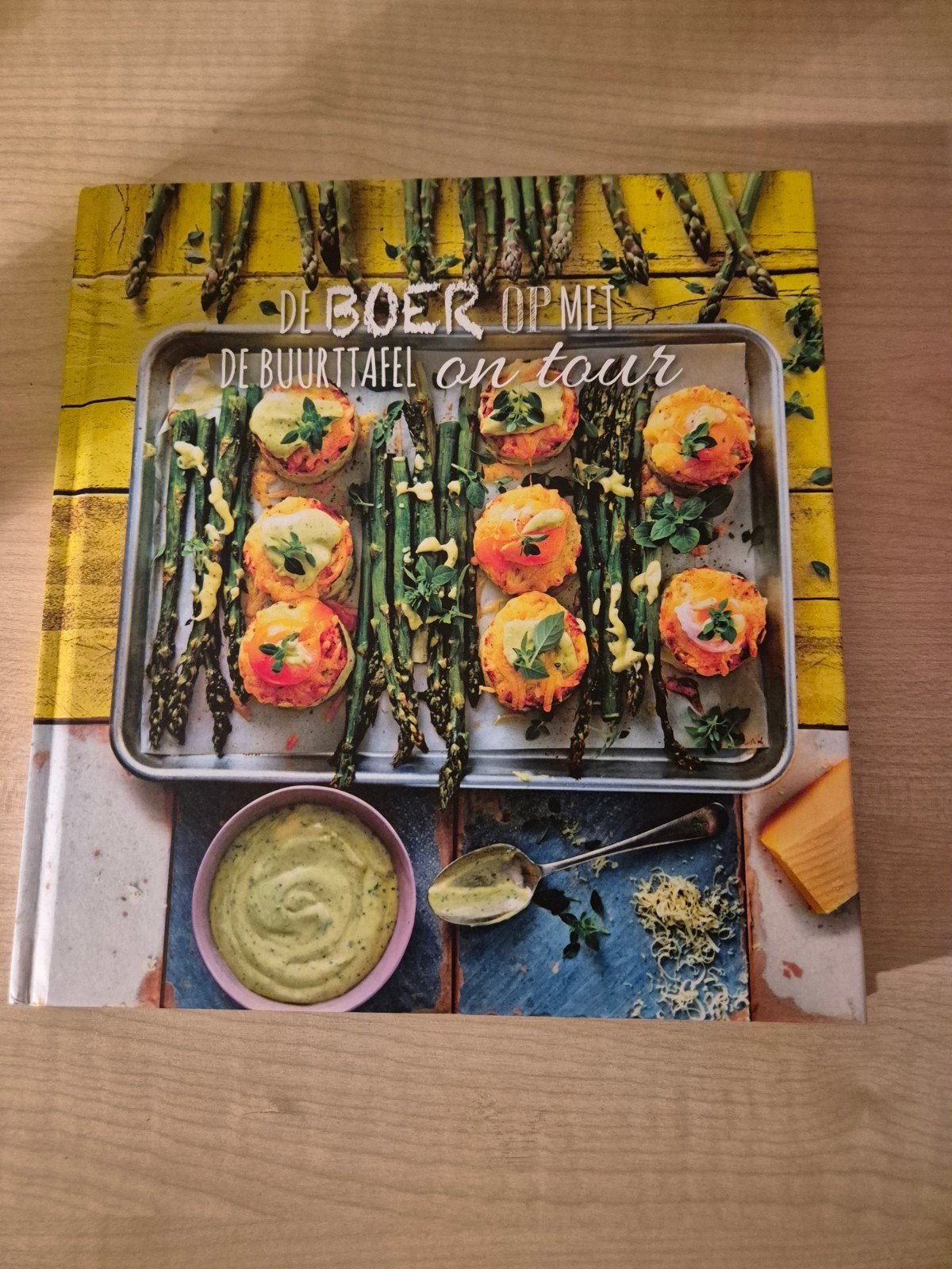 Aviko Kookboek - De Boer op met de Buurttafel on tour, Ophalen of Verzenden, Nieuw