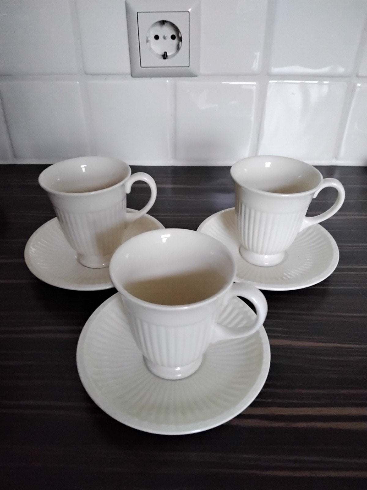 3 kop en schotels Wedgwood, Ophalen of Verzenden, Zo goed als nieuw, Kop(pen) en/of Schotel(s), Wedgwood