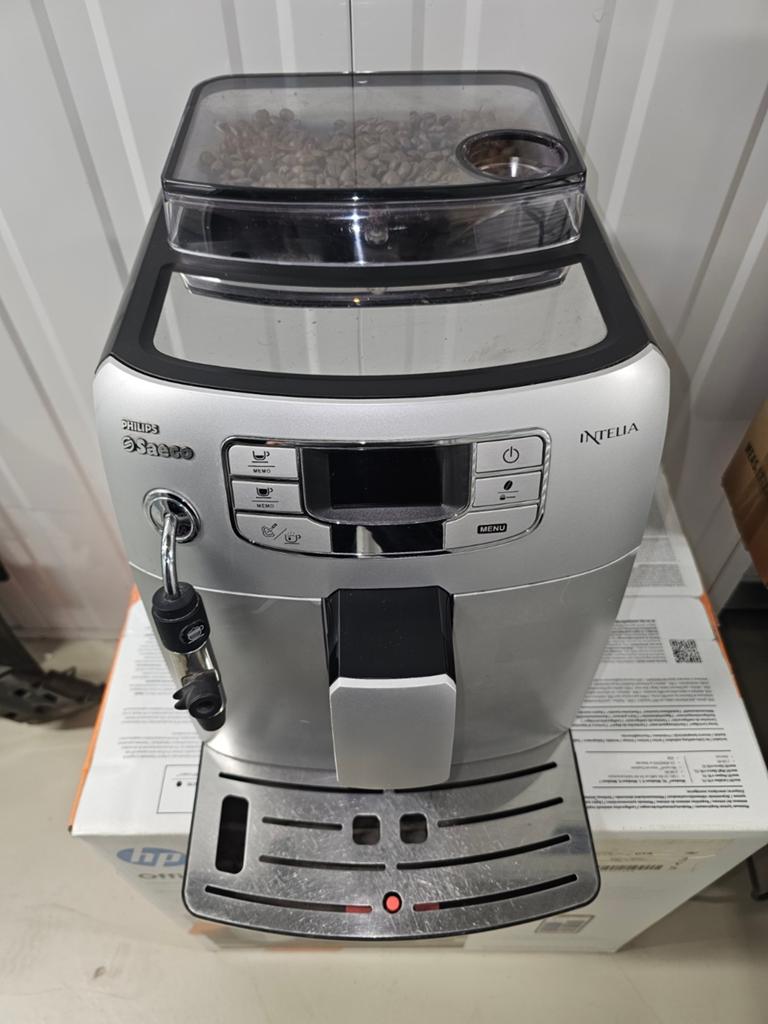 Philips Saeco Intelia, Ophalen