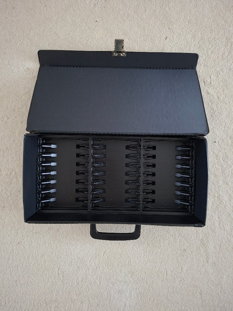 Cassettebandjes- opbergkoffer, zwart, voor 24 bandjes, Cd's en Dvd's, Cassettebandjes, Ophalen of Verzenden, Nieuw in verpakking
