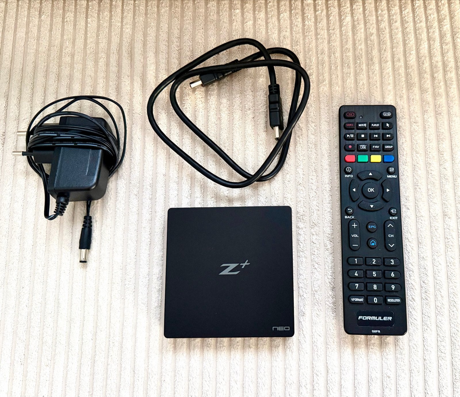 Formuler Z+ Neo IPTV Box!(ZGAN), Ophalen of Verzenden, Zo goed als nieuw, HDMI, Zonder harde schijf