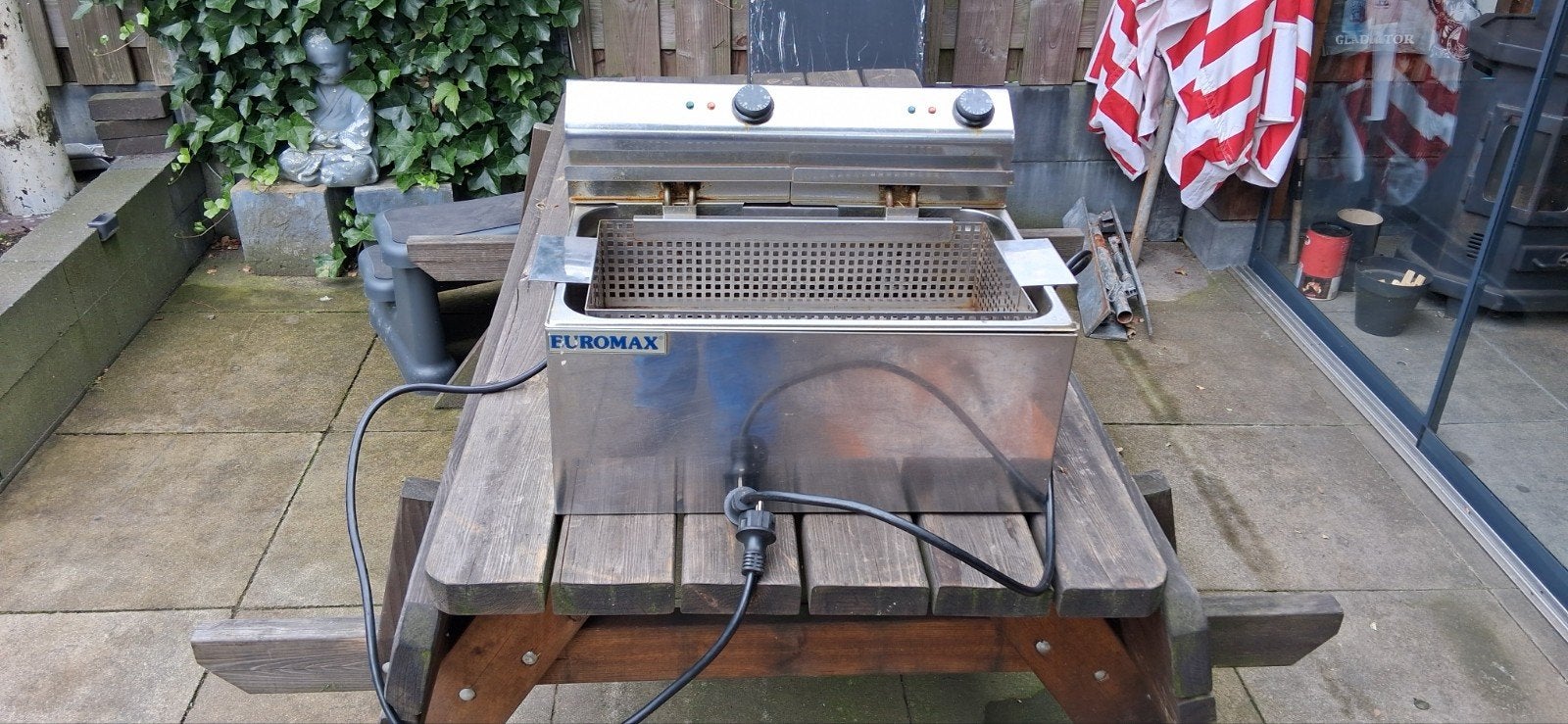 Euromax Frituurpan 16 liter - Professionele Friteuse, 4 liter of meer, Ophalen, Gebruikt, Uitneembare binnenpan