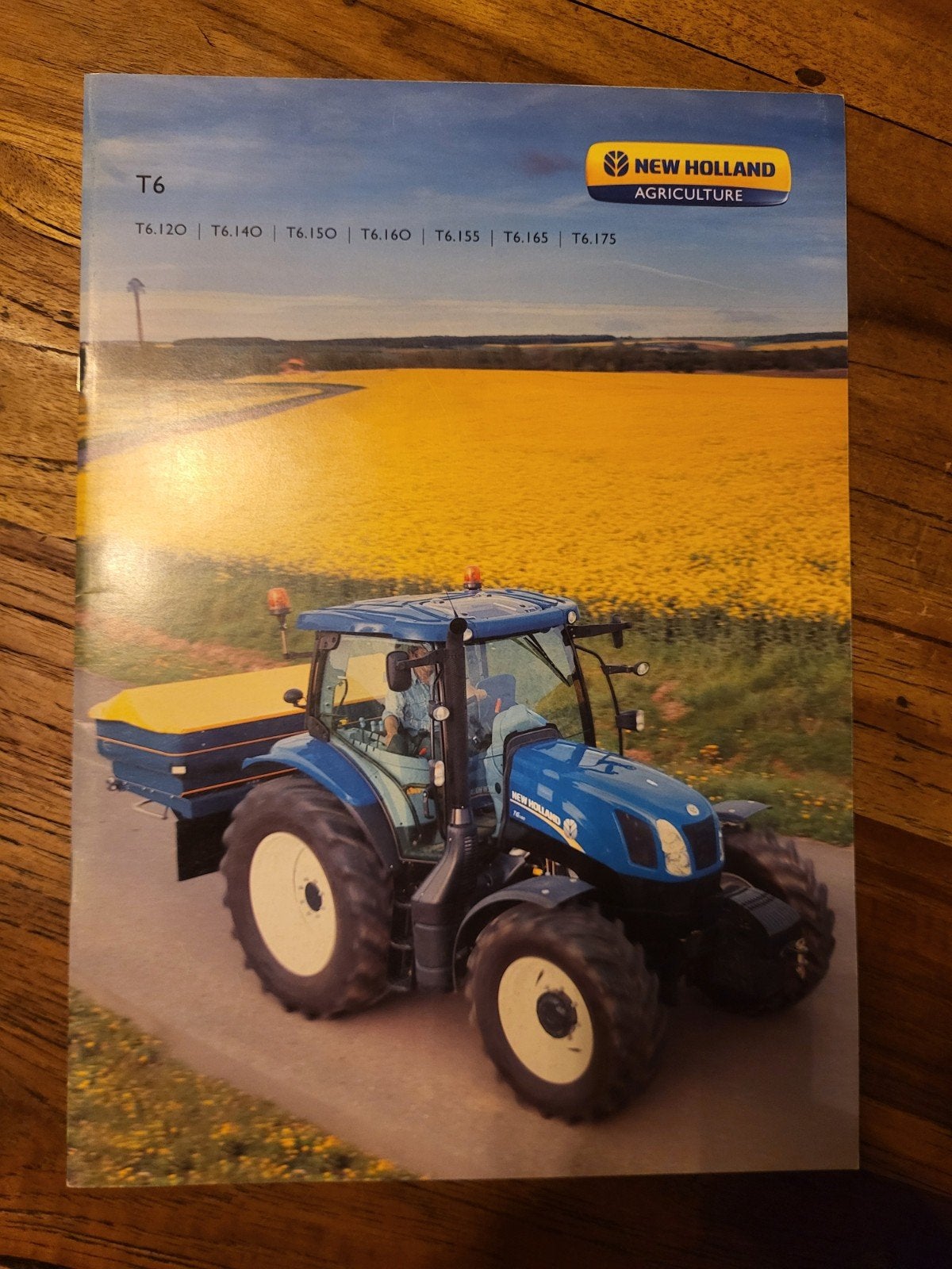 tractor folder New Holland T6, Ophalen of Verzenden