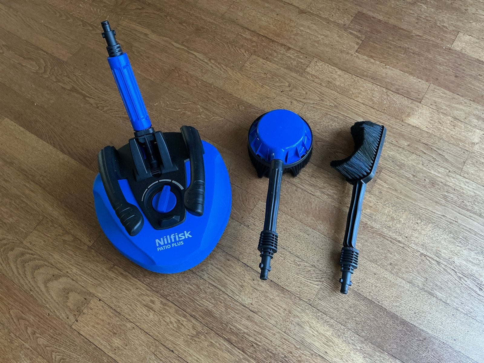 nilfisk patio plus , car wash en nog een borstel, Ophalen of Verzenden, Zo goed als nieuw, Elektrisch, Met regelbare waterdruk