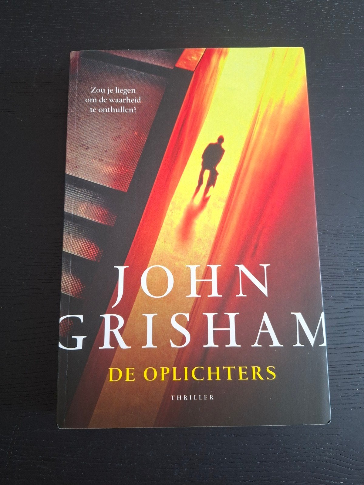 De oplichters John Grisham, Ophalen of Verzenden, Zo goed als nieuw