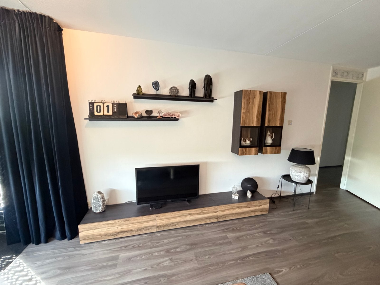 Moderne TV-meubelset met wandplanken en kasten cam Mobistoxx, Huis en Inrichting, Ophalen, 100 tot 150 cm, Zo goed als nieuw, 200 cm of meer