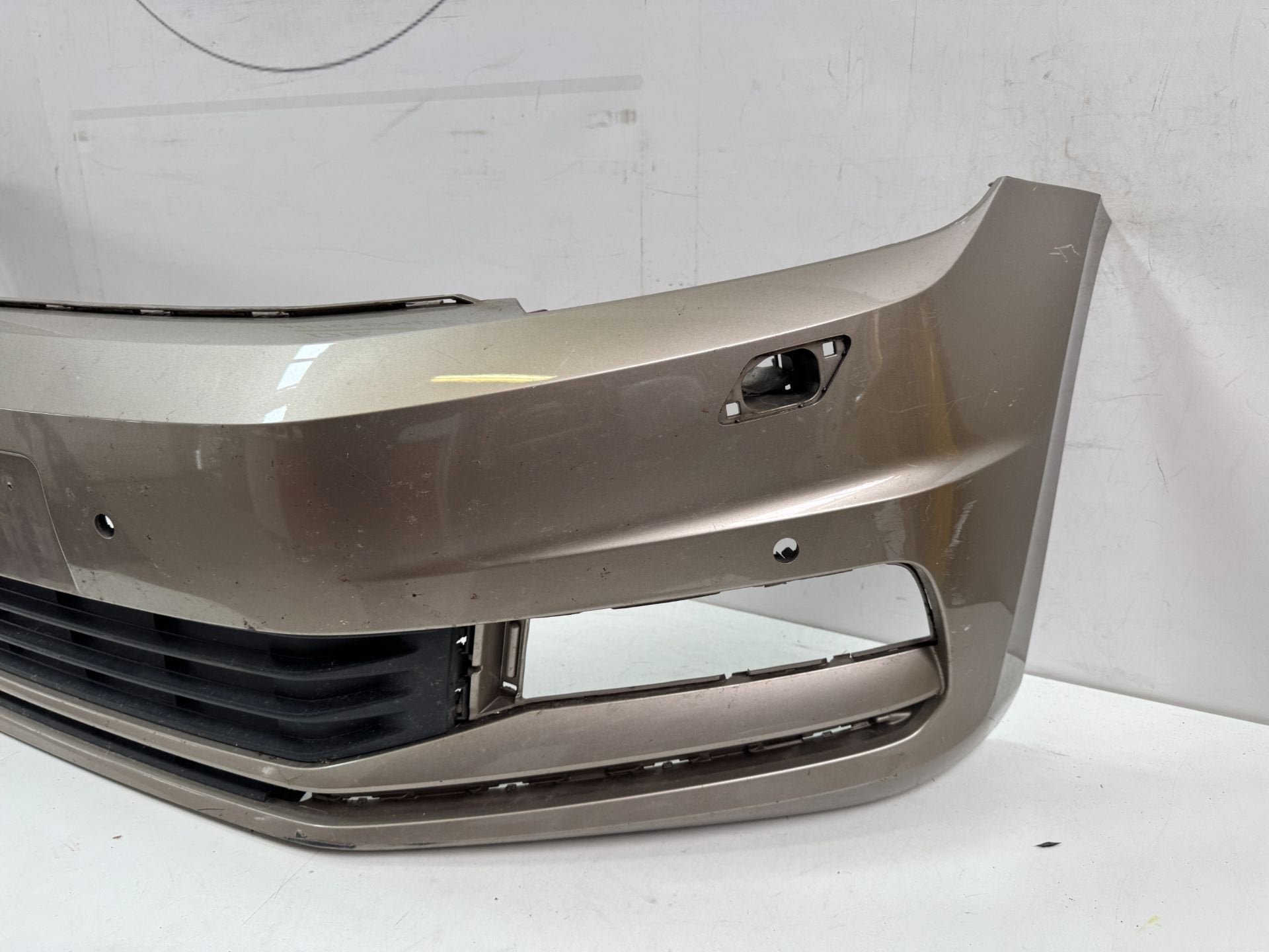 VW TOURAN II 5TA VOORBUMPER BUMPER 5TA807221AL, Gebruikt, Volkswagen AG, Bumper, Berliner Ring 2
38440  Wolfsburg, DE