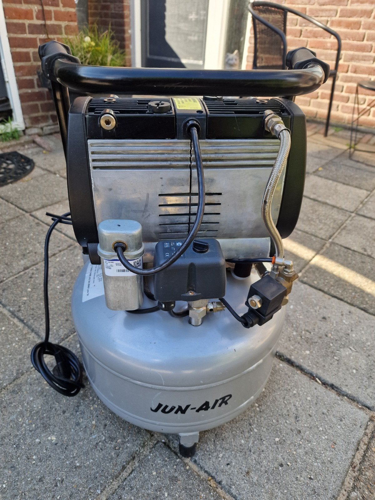 Jun-Air OF302-25 olievrije compressor, Ophalen, 6 tot 10 bar, Zo goed als nieuw, Minder dan 200 liter/min