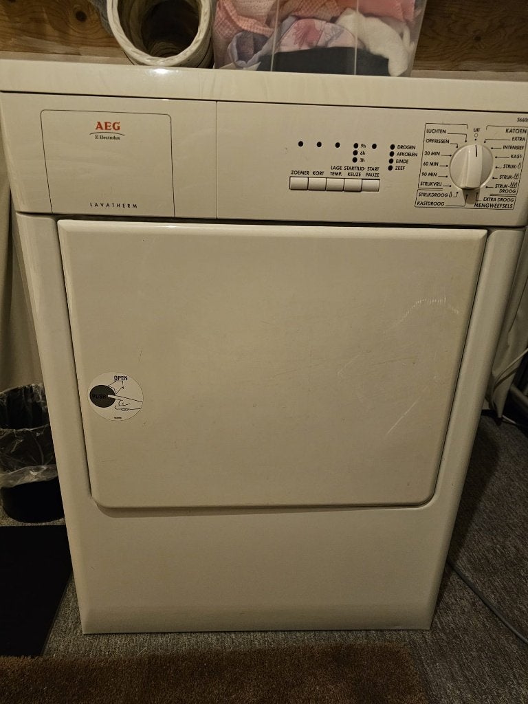 Droger AEG, Ophalen, 6 tot 8 kg, Anti-kreukfase, Zo goed als nieuw