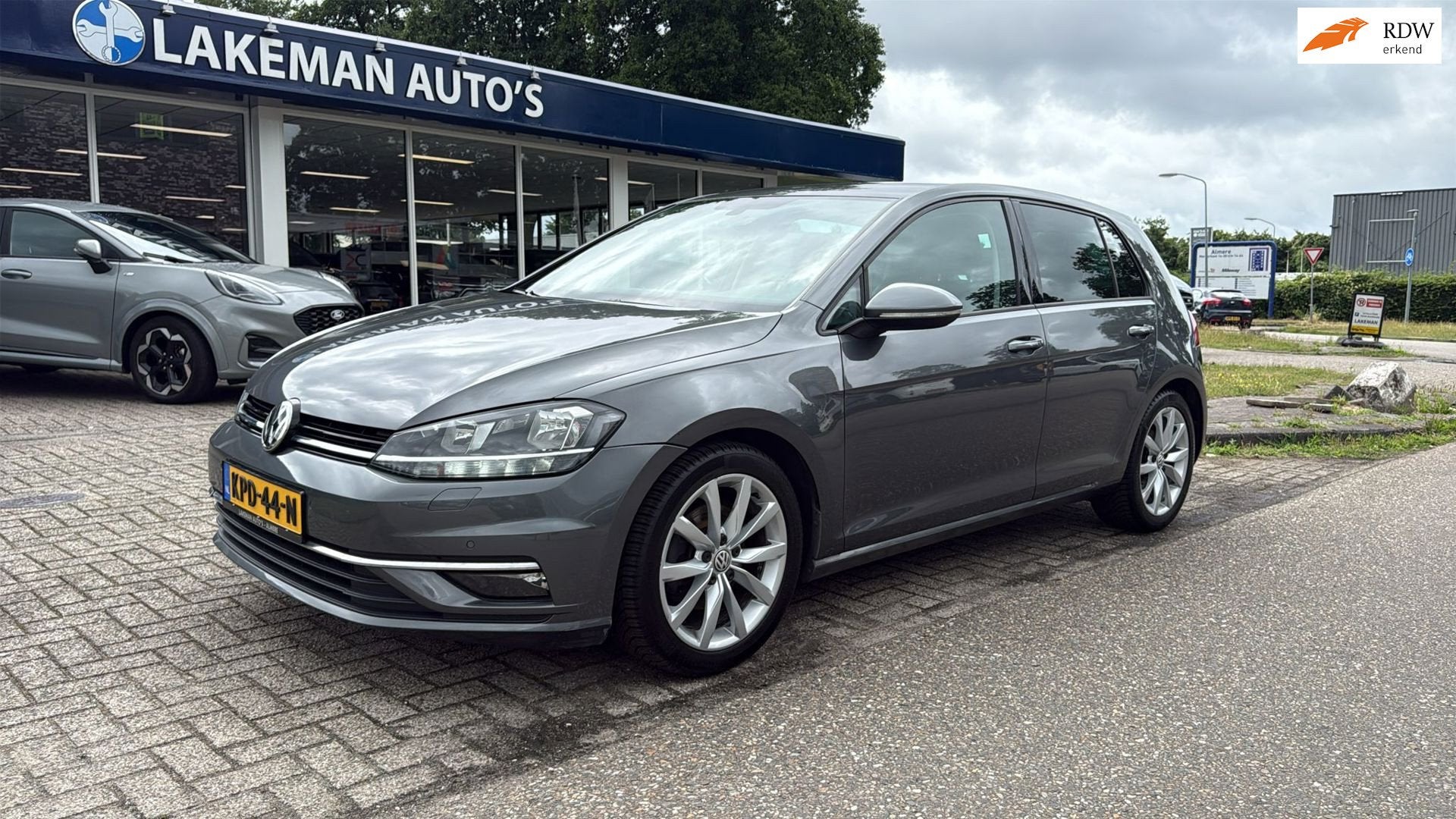 Volkswagen GOLF 1.5 TSI Highline AUTOMAAT Carplay Camera Gre, Auto's, Euro 6, 4 cilinders, 150 pk, Bedrijf