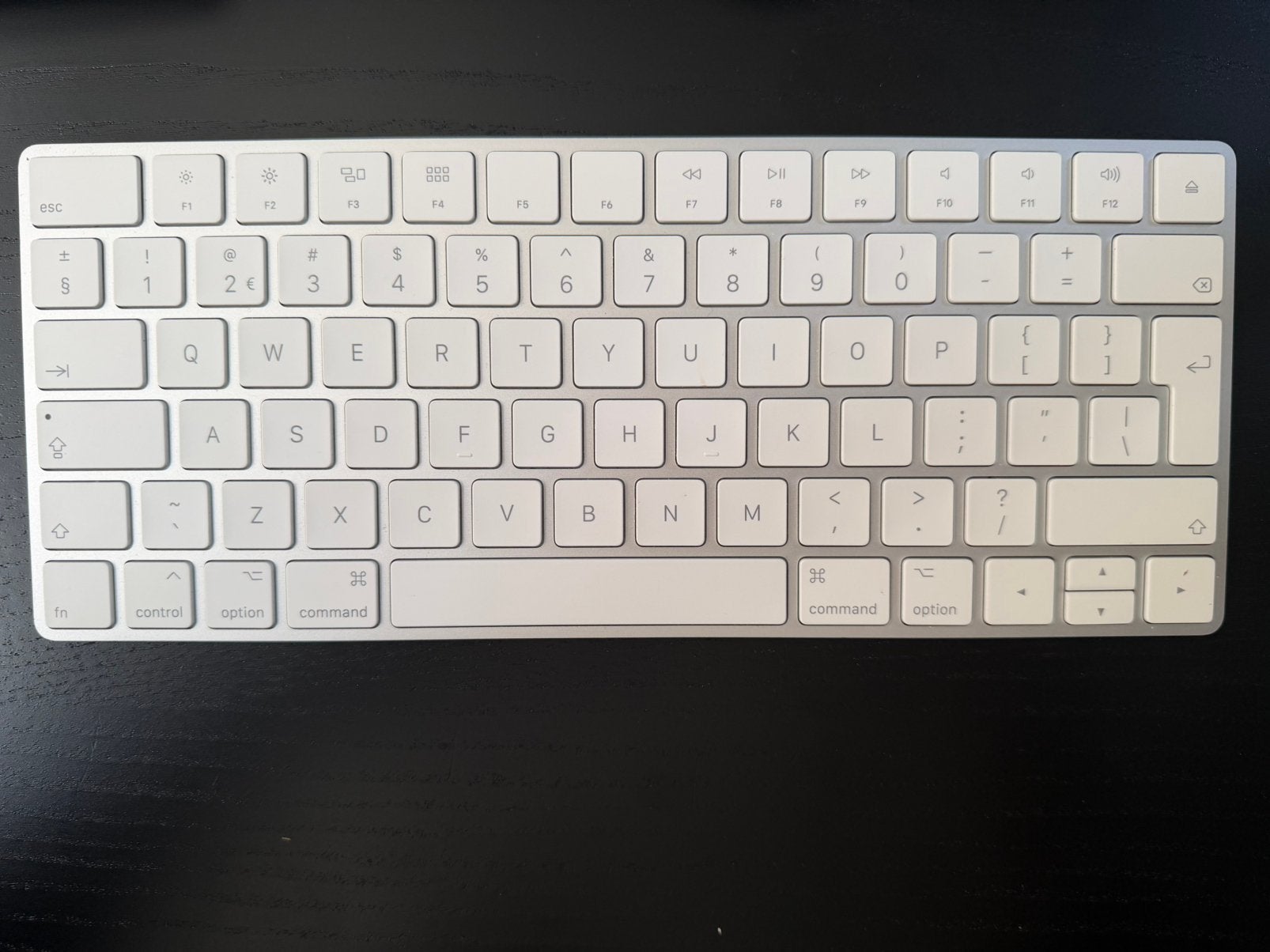 Apple Magic Keyboard Lightning aansluiting, Computers en Software, Toetsenborden, Ophalen of Verzenden, Zo goed als nieuw