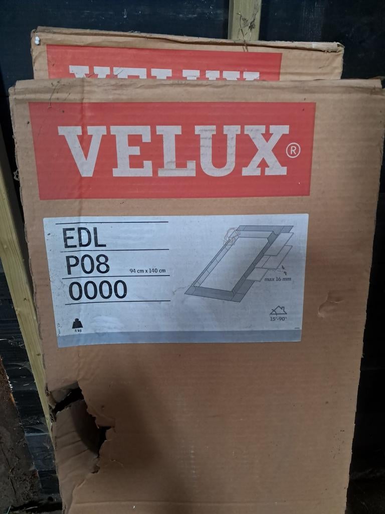 Nieuwe gootstukken Velux Dakraam EDL P08 94x140 cm, Doe-het-zelf en Verbouw, Glas en Ramen, Ophalen of Verzenden, Nieuw, Minder dan 80 cm